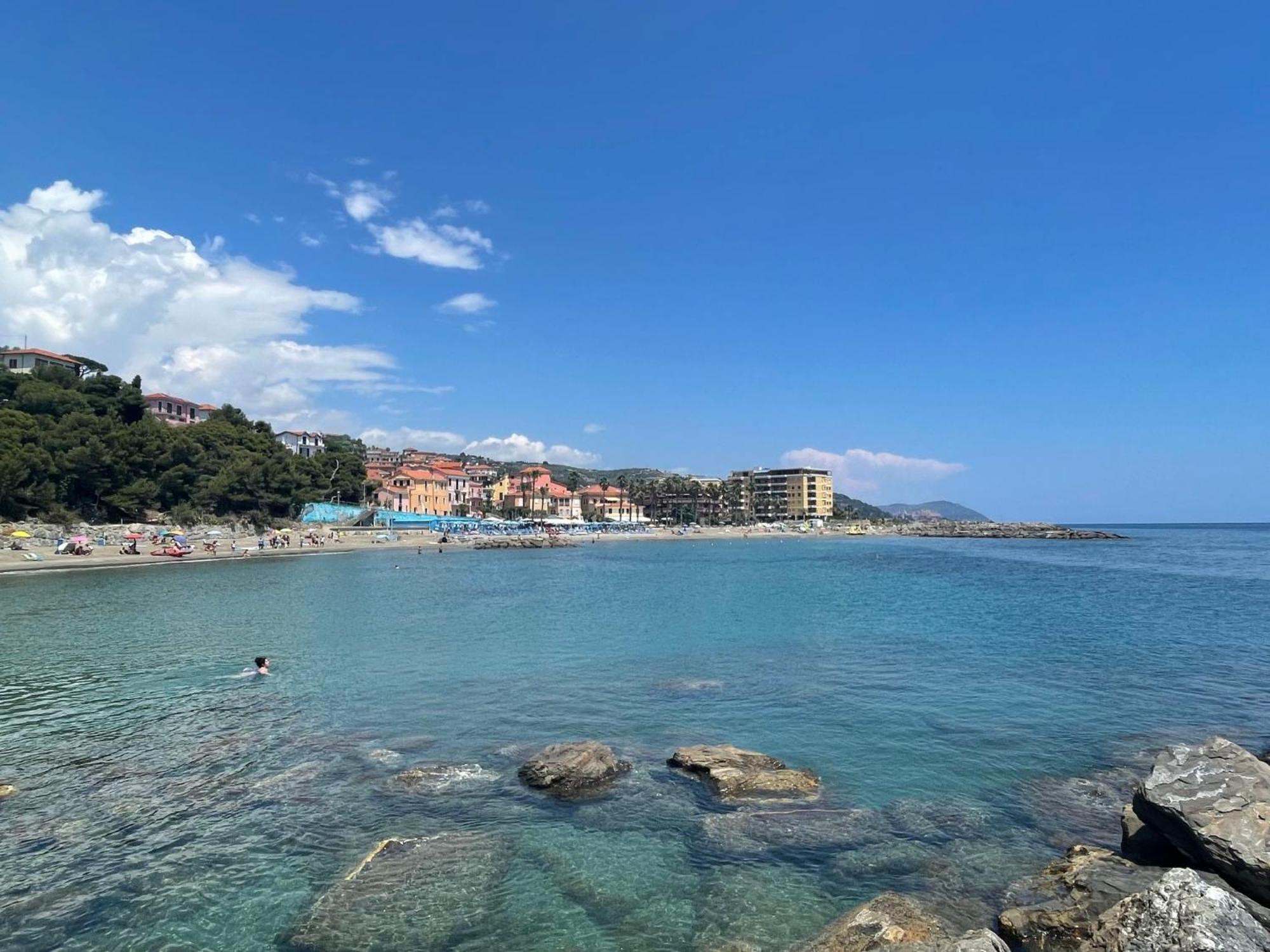 Apartment Le Margherite - Slr261 By Interhome Costarainera Dış mekan fotoğraf